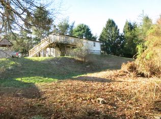 17 Joe Williams Rd, Moodus, CT 06469