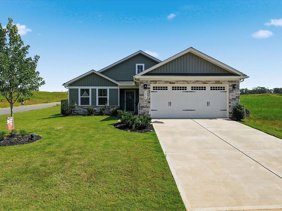 1st image of 1119 Chartwell Cir