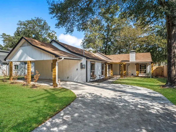 238 Point Clear Dr, Conroe, TX 77304