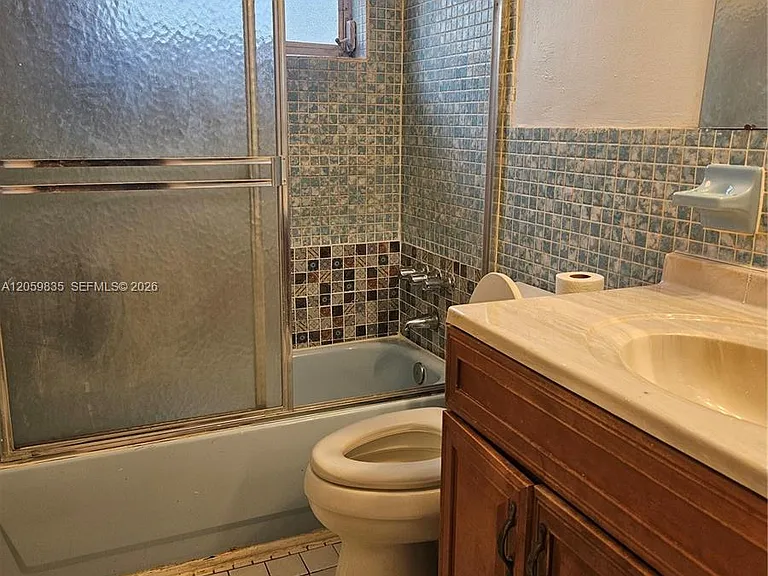 5715 Hayes St #5715 — Photo 13