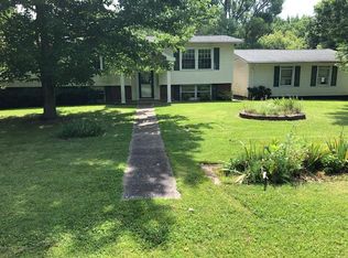 818 7th St E, Scott City, MO 63780