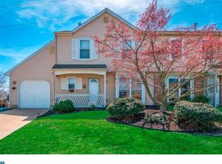 14 Buttonwood Ln, Blackwood, NJ 08012