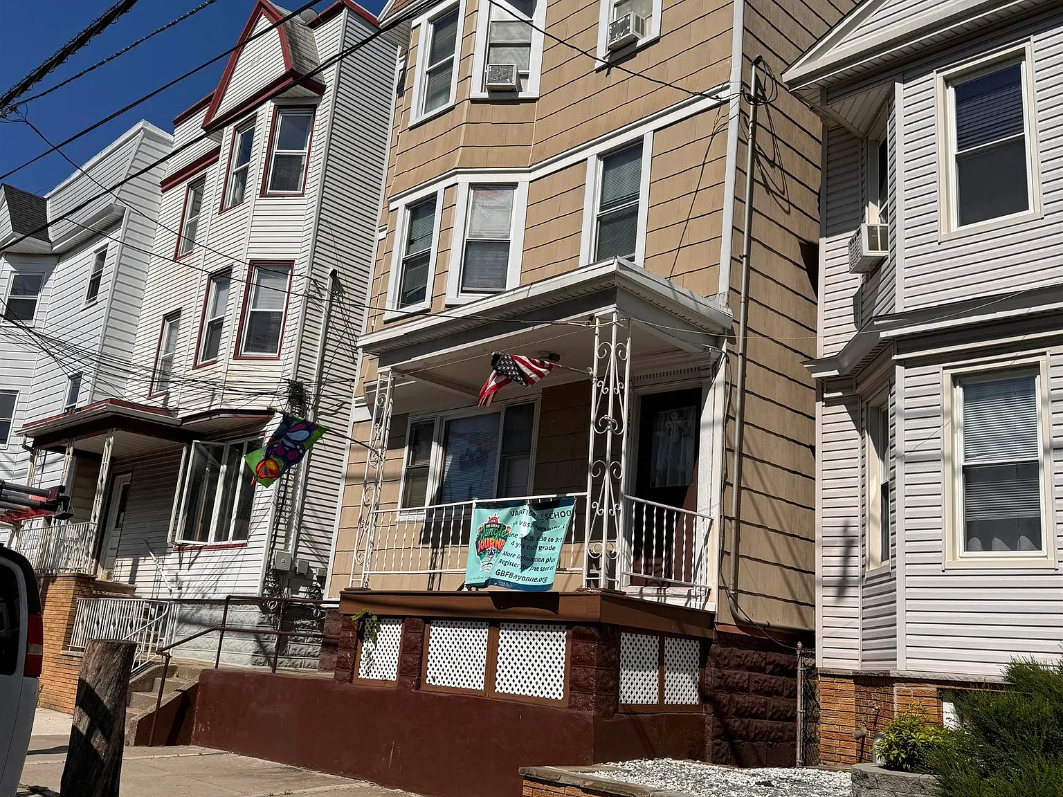 1 bed, 1.0 bath, 400 sqft, $1,600 — Photo 1