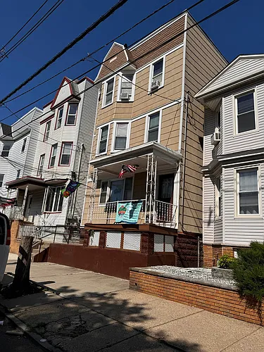 359 Avenue E #4 Photo 1