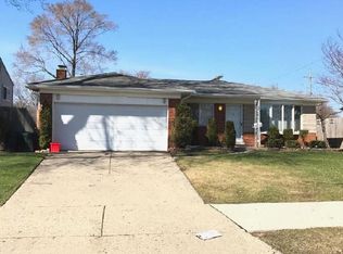 32835 Gloede Dr, Warren, MI 48088