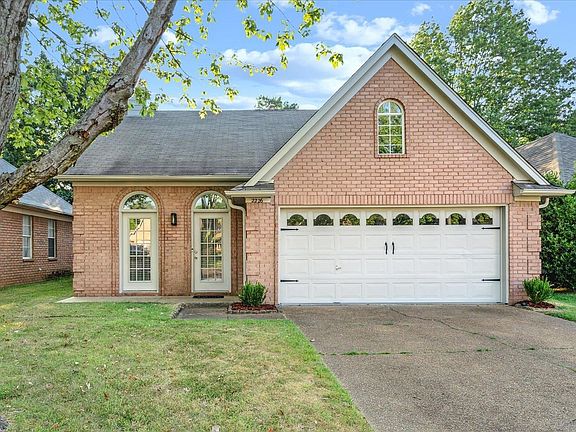 2nd image of 2226 Angel Crest Cir