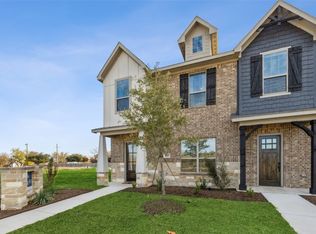 4104 Avion Dr, Sanger, TX 76266