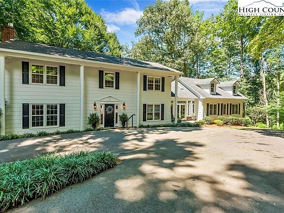 5th image of 491 Lakewood Drive