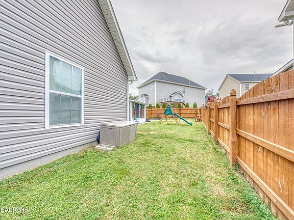 5th image of 10261 Colt Haven Dr