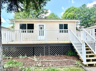 626 Lansing Rd, Akron, OH 44312