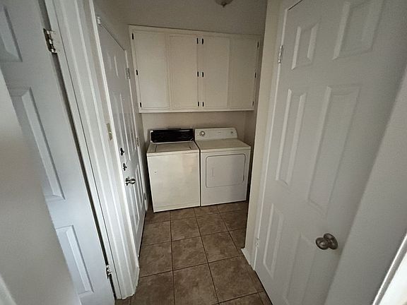 3rd image of 2503 Royal Vista Dr