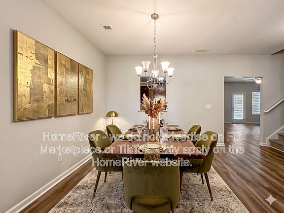 3rd image of 230 Daisy Cir