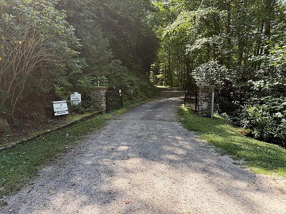 2nd image of 47 N Nickajack Rd