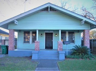 106 Latham St, Houston, TX 77011