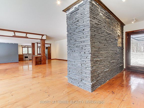 5th image of 115 Valley Rd