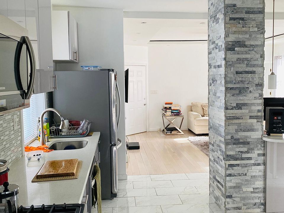 1st image of 90 Bismark Ave Floor 1