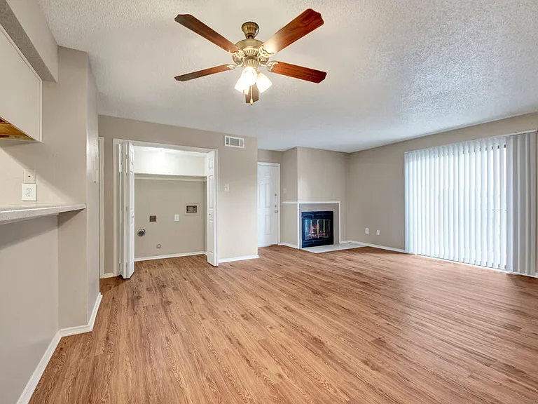 South Meadows Apartments — Photo 7