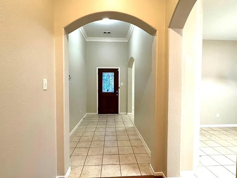 8923 Willow Wind Ln — Photo 4