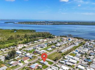 3803 117th St W, Bradenton, FL 34210