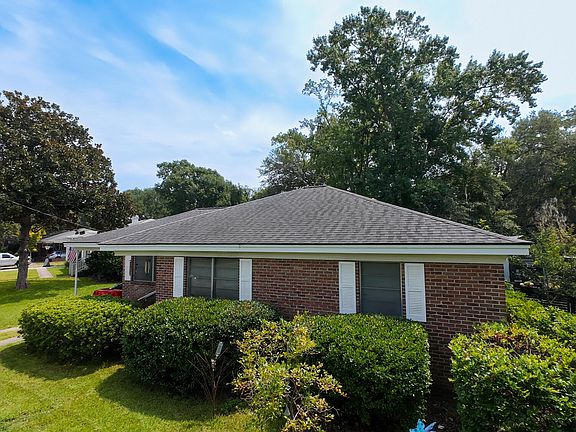 2nd image of 53 Chadwick Dr