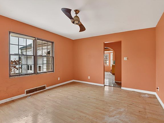 5th image of 1707 Carney Ave