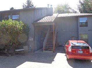 4634 SW Vermont St APT 4, Portland, OR 97219