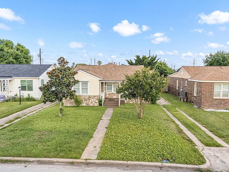 5611 Fraser Ave — Photo 1