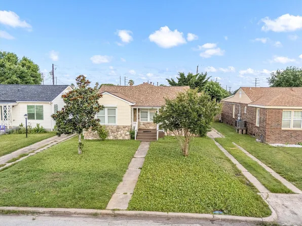 5611 Fraser Ave, Galveston, TX 77551