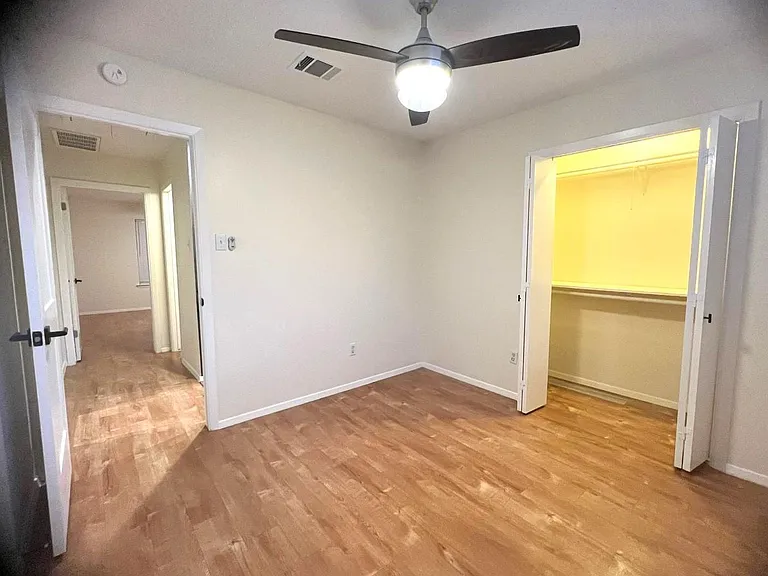 8615 Bowling Green Dr #B — Photo 20