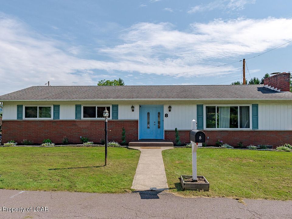 1st image of 8 Hillside Rd