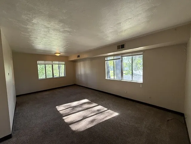 2 bed, $850 — Photo 2