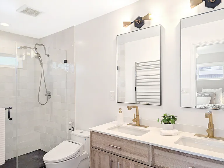 61 Cowper Ave — Photo 22