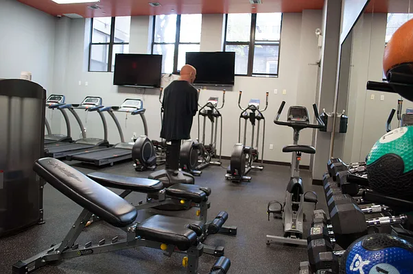 Rented by Manhattan Management LLC | media 33