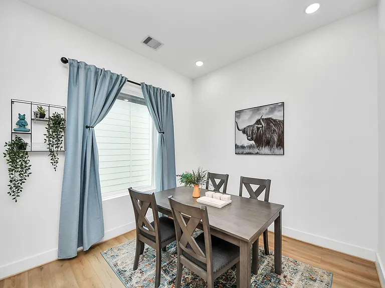 3004 Holman St — Photo 14