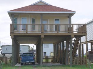 406 Fort Velasco Dr, Surfside Beach, TX 77541