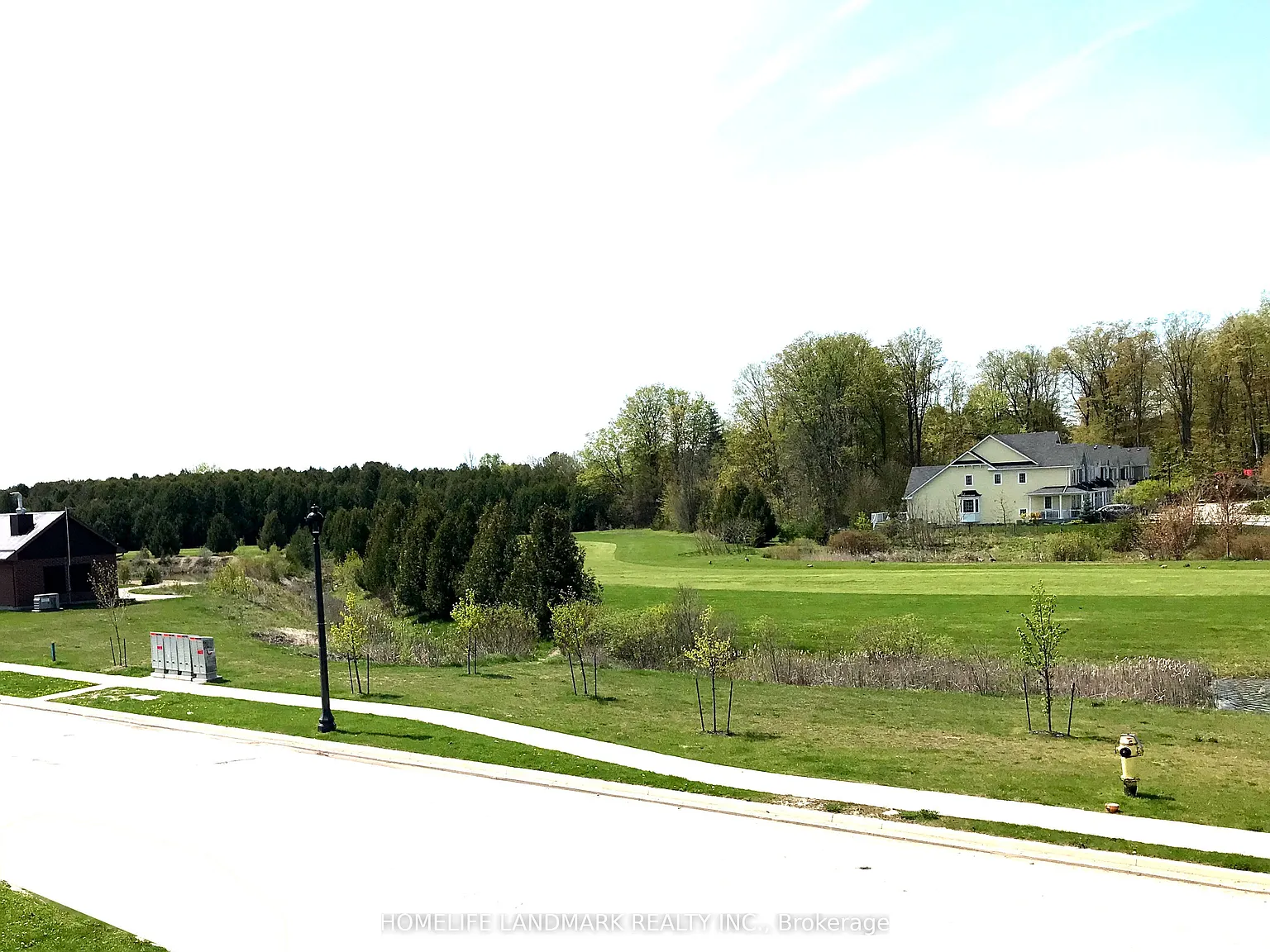 4 bed, $2,400 — Photo 3