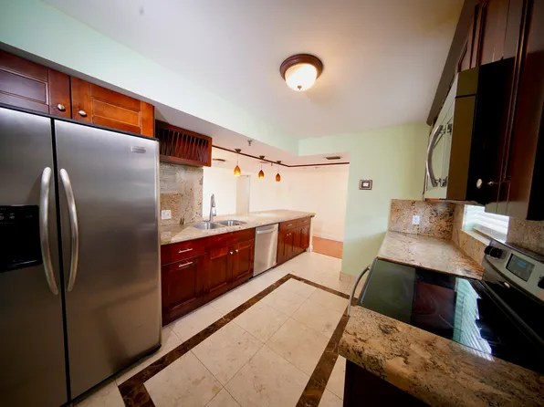 198 NW 67th Street #304, Boca Raton, FL 33487