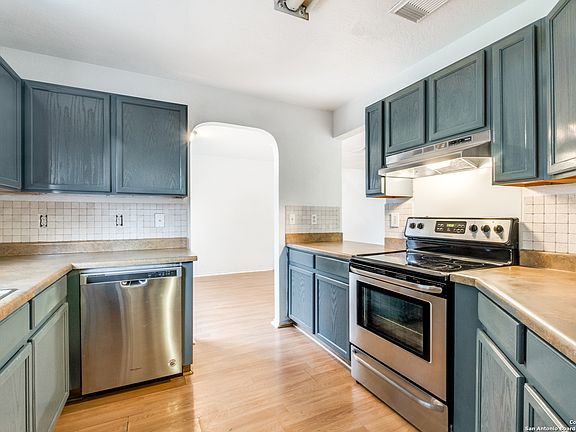 5th image of 7830 Brazoria Park