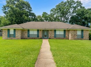 2311 Sunset Dr, Hattiesburg, MS 39402
