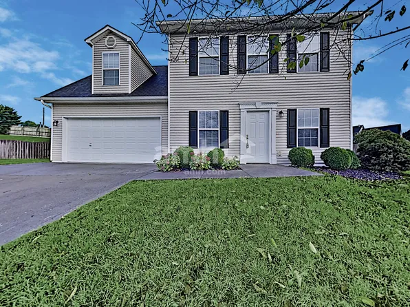 2000 Farmstead Ln, Powell, TN 37849