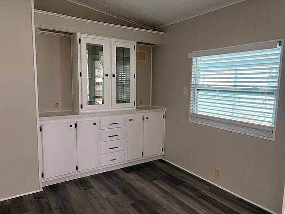 5th image of 4607 9th Street Ct E #7
