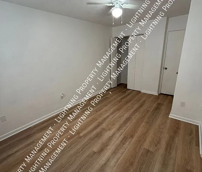 507 Duchess Ct #2 — Photo 5