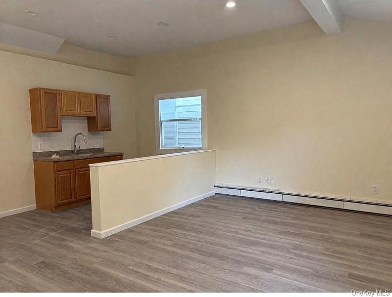 1st image of 5485 Expressway Dr N