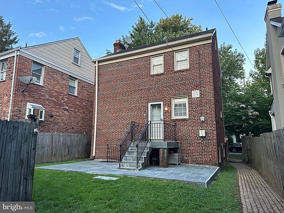 2nd image of 5326 42nd Pl NW
