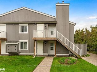 21 Dawson Dr #73, Collingwood, ON L9Y 5B4