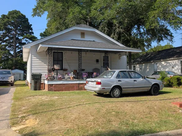 807 Randolph Street S, Wilson, NC 27893