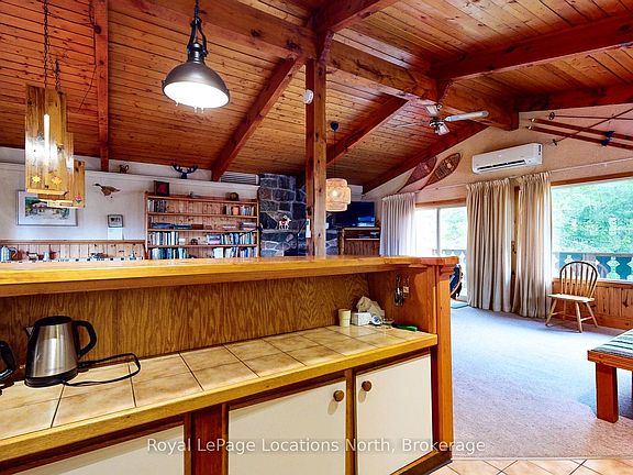 4th image of 118 Campbell Cres
