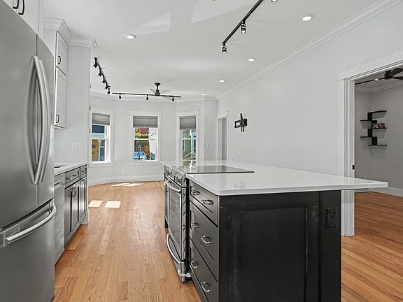 5th image of 43 Harrison St