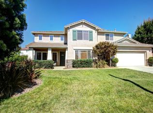 8368 Queen Anne Ln, Riverside, CA 92508
