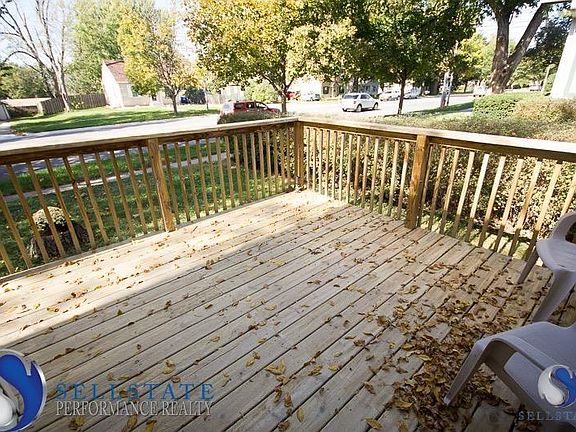 4th image of 1000 N 66th St